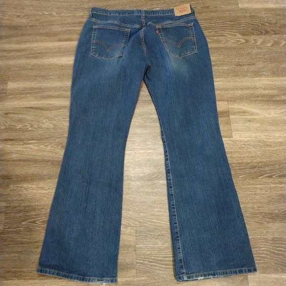 Levi's 515 Nouveau Bootcut Jeans - Picture 6 of 7